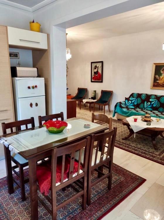 Marys House , Lovely 2-Bedroom Apartment Tesalónica Exterior foto