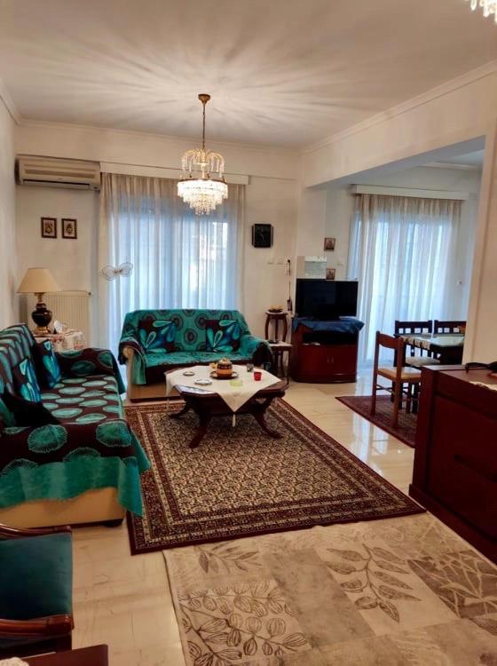 Marys House , Lovely 2-Bedroom Apartment Tesalónica Exterior foto